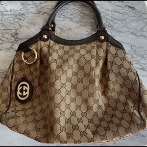 Gucci Sukey 
Medium Original GG Canvas Tote